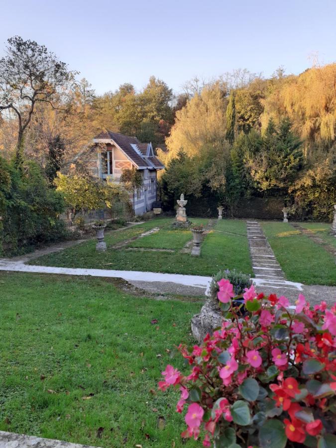 La Fee Des Eaux Bed & Breakfast Vernaison Екстериор снимка