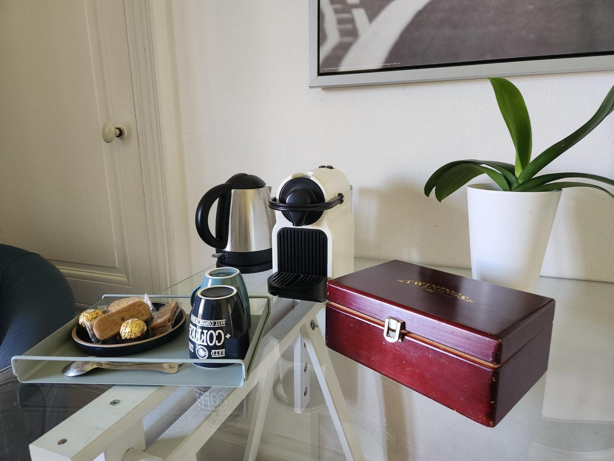 La Fee Des Eaux Bed & Breakfast Vernaison Екстериор снимка